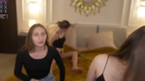 Sweet girls online show from 02/27/25, 05:47