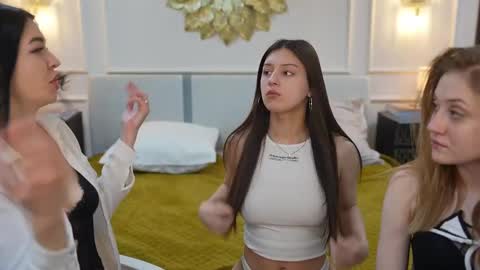 Sweet girls online show from 03/10/25, 12:04