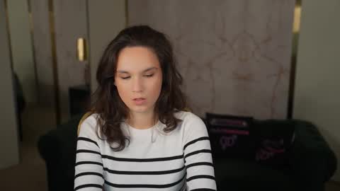 Sweet girls online show from 11/14/25, 12:37