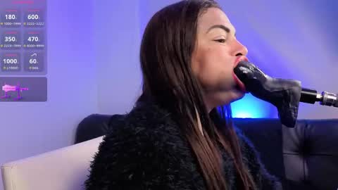 Anabel Alice Gandara online show from 04/01/26, 11:44