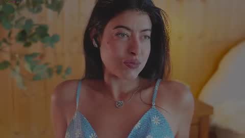 Snapshot of anabelcurvy chatting on 06/20/26, 12:52 anabelcurvy online show from 06/20/26, 12:52