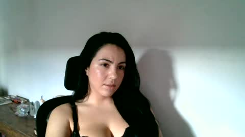 Snapshot of anabelenogueira1 chatting on 06/28/26, 07:31 anabelenogueira1 online show from 06/28/26, 07:31