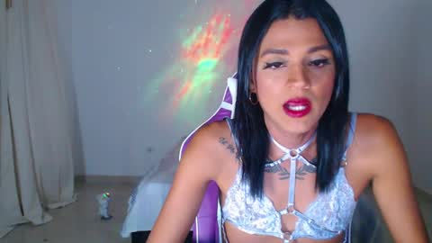 Snapshot of anabellabonariva chatting on 12/11/24, 02:19 Anabella online show from 12/11/24, 02:19