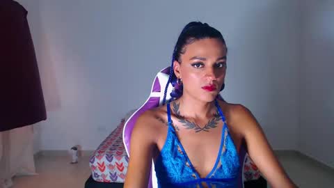 Snapshot of anabellabonariva chatting on 12/21/24, 03:20 Anabella online show from 12/21/24, 03:20