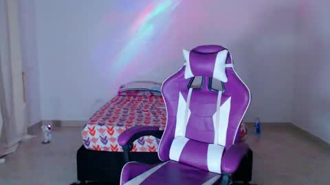 Snapshot of anabellabonariva chatting on 12/22/24, 12:50 Anabella online show from 12/22/24, 12:50