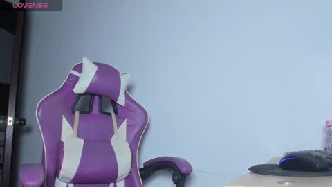 Snapshot of anabellabonariva chatting on 10/18/25, 12:35 Anabella online show from 10/18/25, 12:35