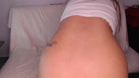 Ana online show from 10/29/25, 03:14