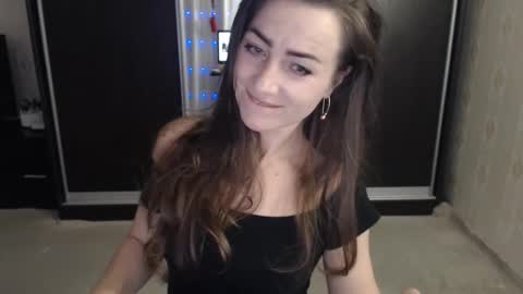 Snapshot of anabelsweet chatting on 10/16/25, 01:06 Milana online show from 10/16/25, 01:06