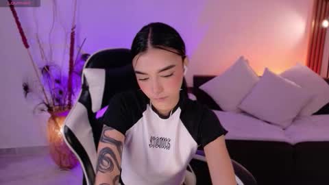 ANABEL WOLF  online show from 03/20/26, 03:28