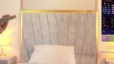 Snapshot of anacooperr_ chatting on 01/07/25, 06:24 Ana Sofia Cooper online show from 01/07/25, 06:24