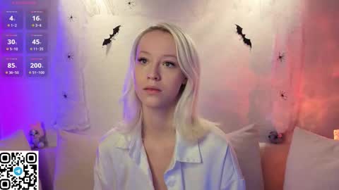 Snapshot of anadeya chatting on 10/30/25, 12:56 Deya online show from 10/30/25, 12:56