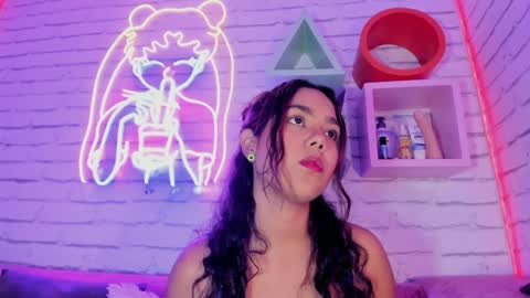 Snapshot of anaelle_bardin chatting on 01/16/25, 07:10 Anna online show from 01/16/25, 07:10