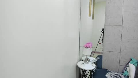 Anna online show from 04/18/26, 12:20