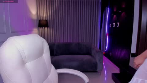 Anahi Curlie online show from 01/25/25, 08:10