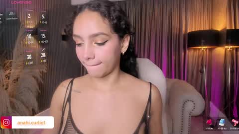 Snapshot of anahi_curlie1 chatting on 05/30/26, 11:07 Anahi Curlie online show from 05/30/26, 11:07