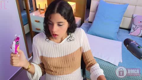 Anahi  online show from 01/31/25, 08:22