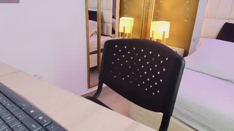 Anahi  online show from 10/07/25, 07:33