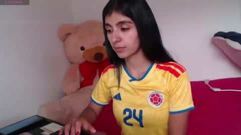 Anahi Browns online show from 06/23/26, 07:56