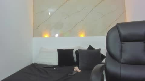 Anahii  online show from 02/18/25, 12:26