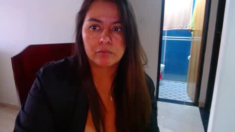 anaids online show from 12/23/24, 09:40