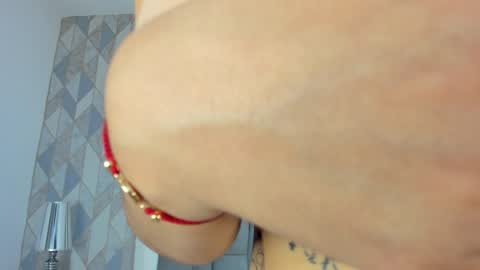   online show from 01/11/25, 11:34