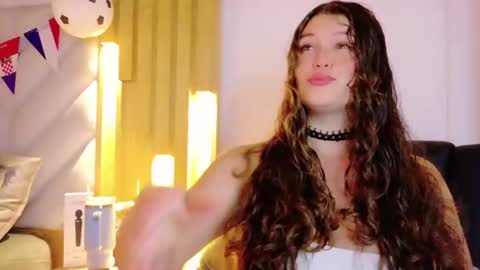 Anaise  online show from 06/24/26, 11:31