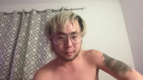 Snapshot of analasian108 chatting on 12/02/24, 02:09 Anal Asian online show from 12/02/24, 02:09