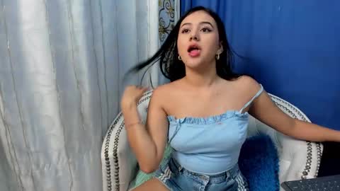 Snapshot of analia18_ chatting on 02/13/25, 12:32 analia18 online show from 02/13/25, 12:32