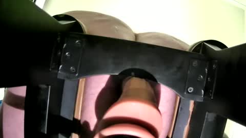 Snapshot of anallyourz chatting on 03/07/25, 08:11 Slut Master online show from 03/07/25, 08:11