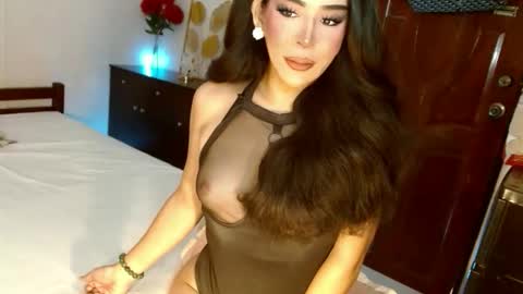 Thena online show from 04/24/26, 12:13