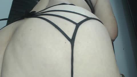 Snapshot of analsexy69x chatting on 02/24/25, 03:31 analsexy online show from 02/24/25, 03:31