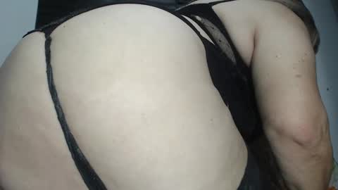 Snapshot of analsexy69x chatting on 02/28/25, 02:31 analsexy online show from 02/28/25, 02:31