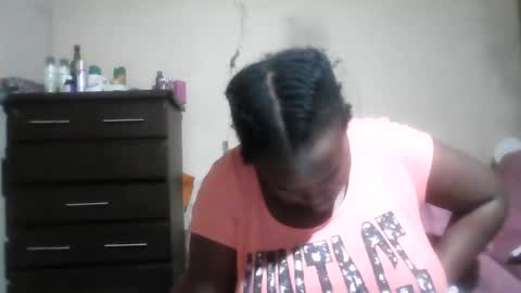 Snapshot of analslut1987 chatting on 06/10/26, 02:34 analslut1987 online show from 06/10/26, 02:34
