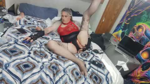 Snapshot of analslut4u2fuck69 chatting on 04/29/26, 08:29 analslut4u2fuck69 online show from 04/29/26, 08:29