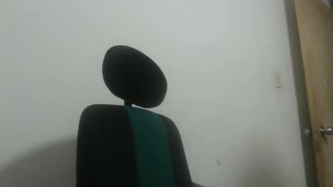 Snapshot of analy_hot chatting on 09/13/25, 10:53 analy_hot online show from 09/13/25, 10:53