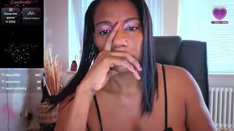 Ana online show from 10/06/25, 10:12