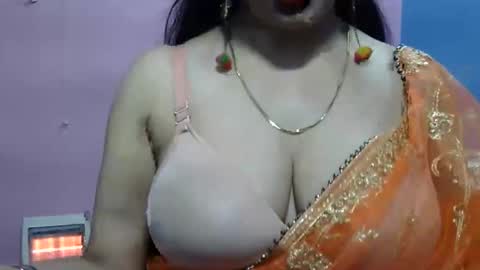 Snapshot of anamika794088 chatting on 01/04/25, 01:42 anamika794088 online show from 01/04/25, 01:42