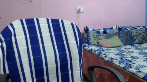 Snapshot of anamika794088 chatting on 01/26/25, 02:52 anamika794088 online show from 01/26/25, 02:52