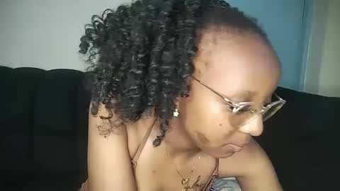 Ananablossom online show from 10/25/25, 06:13