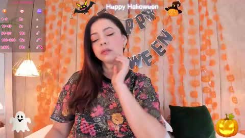 Snapshot of anantaa chatting on 10/31/25, 11:44 Ananta online show from 10/31/25, 11:44