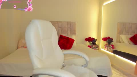 Snapshot of ananya_kay01 chatting on 01/16/26, 10:47 A N A my connection hours are from 600 pm to 12 pm Colombian time online show from 01/16/26, 10:47