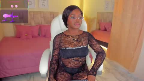 A N A  my connection hours are from 600 pm to 12 pm Colombian time online show from 04/23/26, 12:29