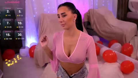 Anna online show from 03/02/25, 10:16