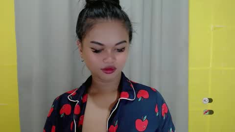 Snapshot of anaruru_ chatting on 01/12/25, 12:23 ANA online show from 01/12/25, 12:23