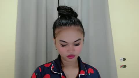 Snapshot of anaruru_ chatting on 01/28/25, 05:35 ANA online show from 01/28/25, 05:35