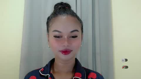 Snapshot of anaruru_ chatting on 02/17/25, 07:21 ANA online show from 02/17/25, 07:21