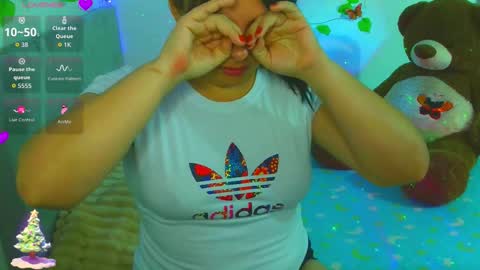 Ana online show from 12/17/25, 10:27