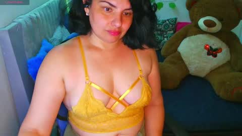 Snapshot of anaspark chatting on 05/15/26, 02:02 Ana online show from 05/15/26, 02:02