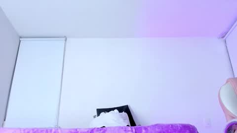 Snapshot of anastaciablake chatting on 12/13/24, 02:32 Anastacia online show from 12/13/24, 02:32