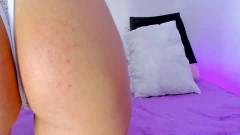 Snapshot of anastaciablake chatting on 12/15/24, 02:08 Anastacia online show from 12/15/24, 02:08